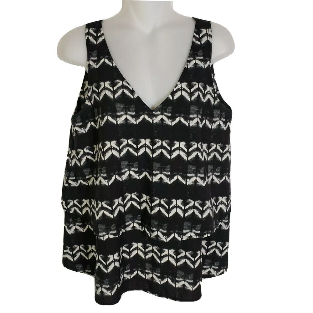 Merona Women Top Small Black White Chevron V-Neck Sleeveless Casual Tank Layered